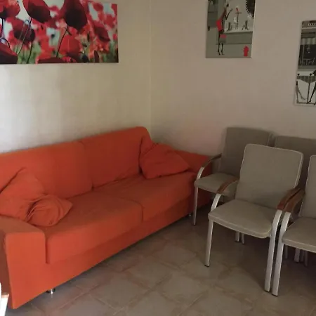 Apartment Borgo Cecina 2 *