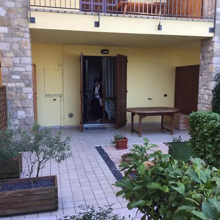 Apartment Borgo Cecina 2 *